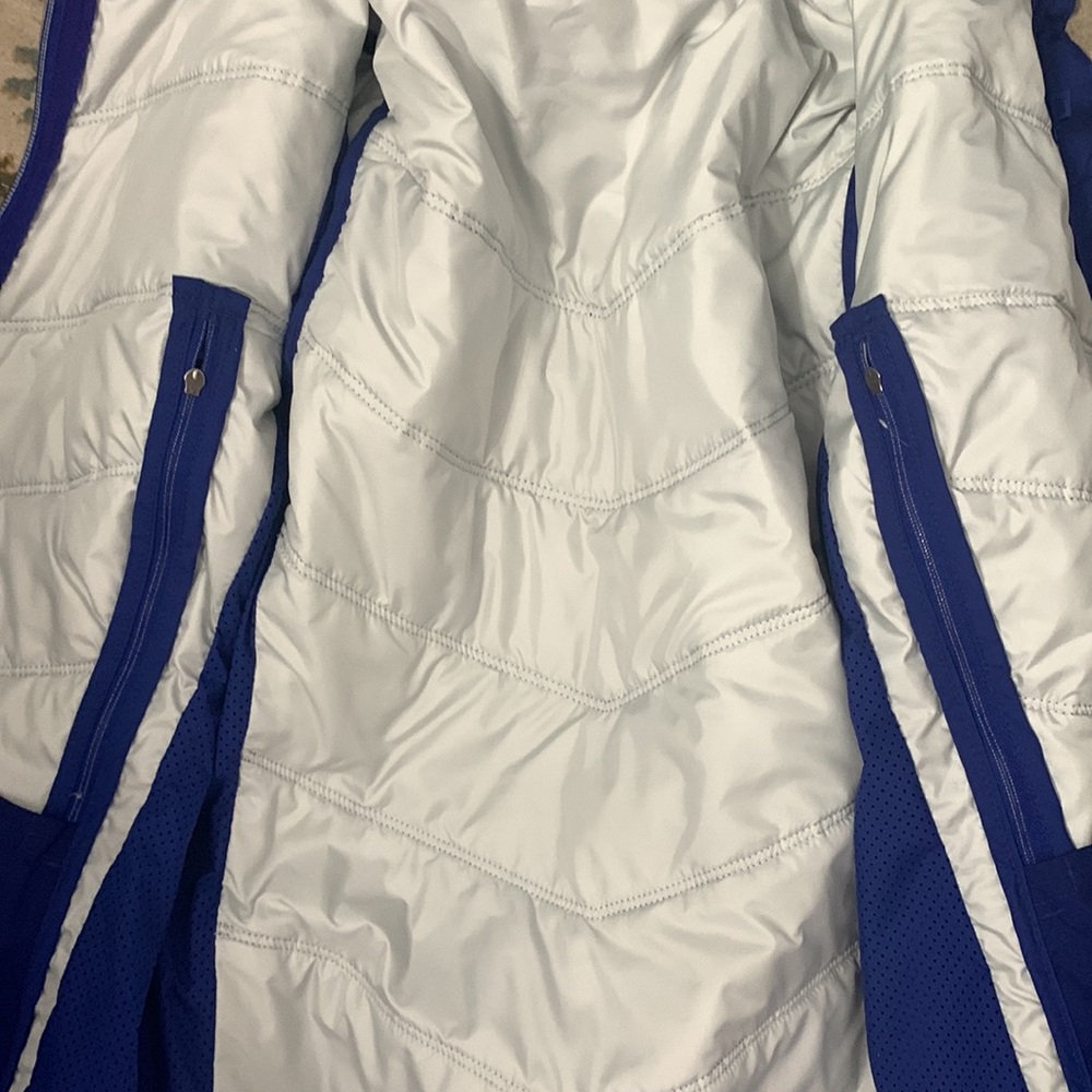 Lululemon Running Jacket - Picture 9 of 9